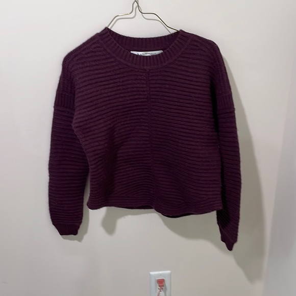 Womens small Max Studio plum sweater - Picture 1 of 5